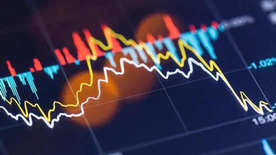 伊以继续相互空袭  外媒称美国仍在观望伊朗是否“弃核”